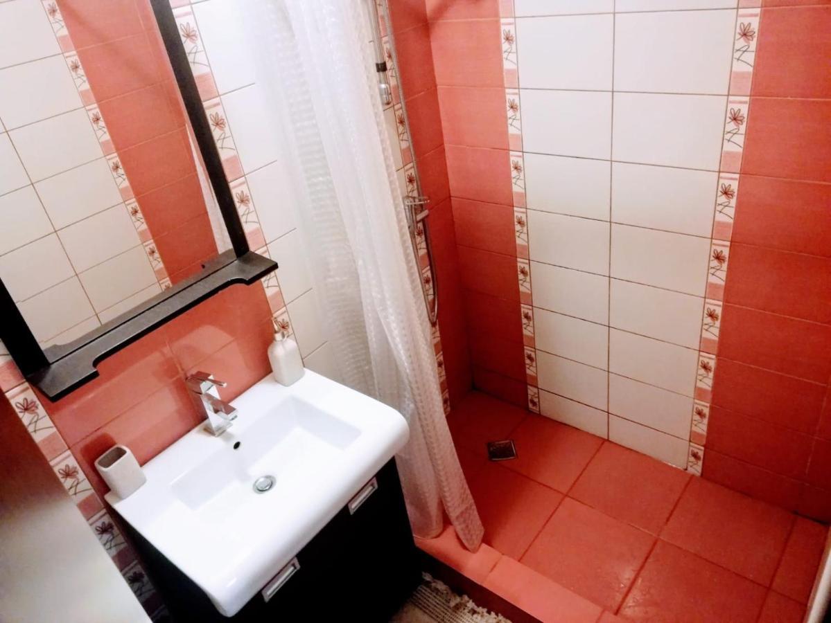 Unirea Cozy Studio Appartamento Bucarest Esterno foto