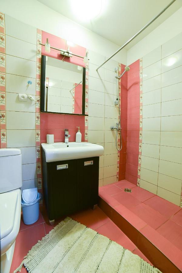 Unirea Cozy Studio Appartamento Bucarest Esterno foto